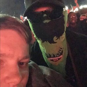 Meet your Posher, Carson